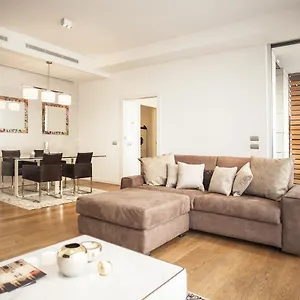 Hemeras Boutique Homes - Design Flats Near The City Center Appartamento Milano
